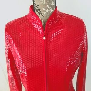 a DRESSING WOMAN CARDIGAN AND SHELL